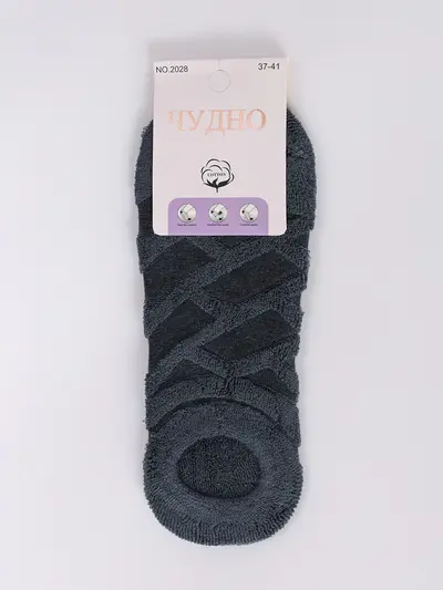 Носки серые с геометричной вышивкой